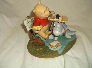 Pooh & Friends SUMMER Days are Full of Fun for Two Eeyore Lmtd Ed Figurine 2
