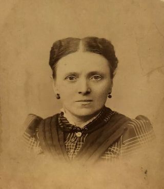Small Cabinet Photo Of Woman Id’d As Cathrine Howerter,  Lancaster Pa