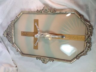 Religious Bubble Glass Picture Of Jesus Christ On The Cross In A Metal Vintage F