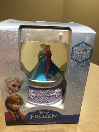 Elsa And Anna Frozen Musical Snow Globe Windup “let It Go”