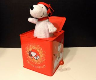 Gemmy Snoopy Peanuts Jack In The Box Plays " O Christmas Tree "