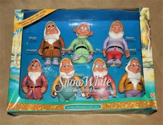 1992 Mattel Walt Disney Snow White And The Seven Dwarfs Color Changing Gift Set