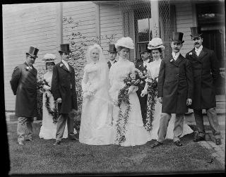 X Vintage Amateur Glass Plate Negative - Photo - Women & Men At Wedding - Around 1900