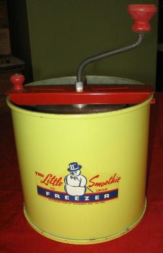 Little Smoothie Ice Cream Maker Freezer Parlor Vintage Snowman Retro Christmas