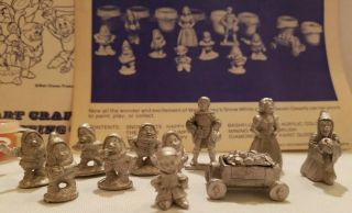 Disney Snow White&the Seven Dwarfs Craft Kit Miniature Cast Metal Figurines Vtg