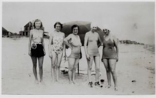 Old Photo Women Wearing Swimsuits At The Beach Umbrella 1930s