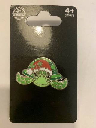 - Seaworld Sea World Holiday Christmas Turtle In Santa Hat Pin.  Pin Trading
