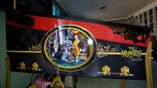 The Munsters " Limited Edition " Pinball Machine By Stern 482 Of 600