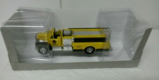 Mth Rail King 30 - 50035 Die - Cast Fire Truck - Yellow