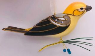 2016 Lady Pine Grosbeak Hallmark Ornament Limited Beauty Of The Birds