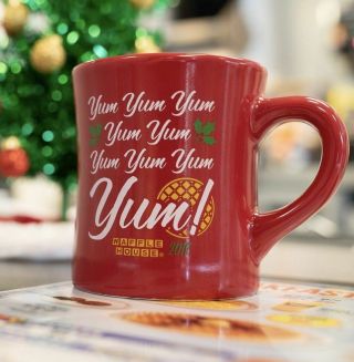 2018 Waffle House Red Mug Cup Yum Holiday Christmas Tuxton ' Tis the Season 2