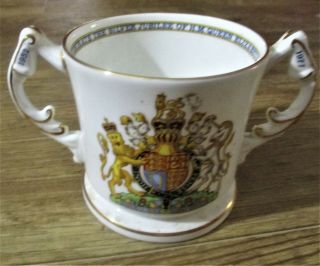 Aynsley Fine Bone China 1977 Queen Elizabeth Ii Commemorative Silver Jubilee Mug