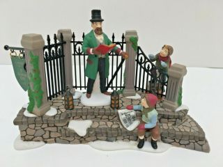 Dept 56 A CHRISTMAS CAROL READING BY CHARLES DICKENS Porcelain 3