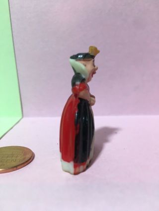 Marx Disneykins Queen of Hearts plastic figure Disney Alice Wonderland character 3