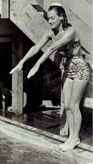 1939 Vintage Photo Barefoot Leggy Swimmer Eleanor Holm Wear Bathing Suit Fashion