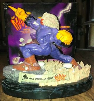 The Maxx Statue Autographed By Sculptor Clayburn Moore