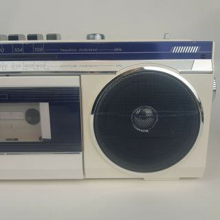 Vintage Sharp QT12 QT12CS Stereo Radio Cassette Recorder Off White Blue 3
