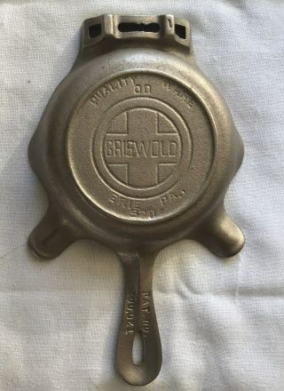 Vintage Griswold Cast Iron Ashtray Skillet Match Holder Quality Ware 570 Erie Pa