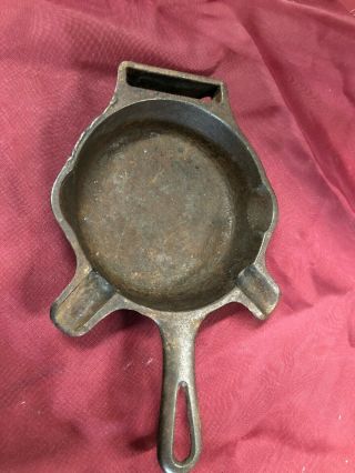 VINTAGE CAST IRON GRISWOLD ASHTRAY WITH MATCH HOLDER QUALITY WARE ERIE,  PA 3