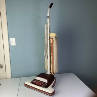 Vintage Eureka Vacuum Cleaner Model 4060 A