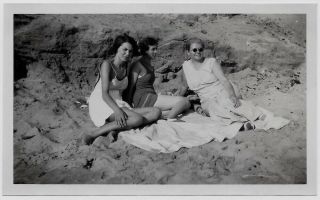 Old Photo Women At The Beach Wearing Swimsuits Round Sunglasses 1930s