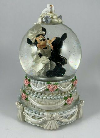 Disney Wedding Musical Snowglobe Rotating Mickey Minnie Mouse 3 - Tier Cake Globe