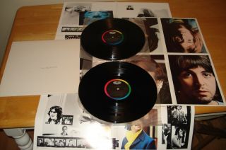 Beatles White Album 1983 Nm Capitol Rainbow 2 Lp W/ Poster & Photos