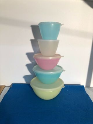 Tupperware Set Of 5 Wonderlier Nesting Bowls 233 234 235 148 Pastels Blue Pink