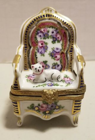 Vintage Peint Main Limoges France Tiny Cat On Chair Trinket Box 2 " Minature