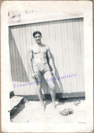 1930s Young Man Hunk Bulging Swim Suit Beach Muscular Beefcake Photo Gay Int