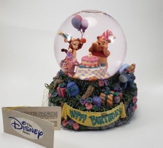 Walt Disney Winnie The Pooh Happy Birthday To You Music Snow Globe