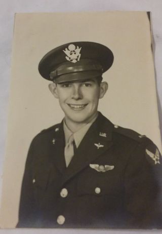 Vintage Old 1945 Photo Of American Man Usaaf Army Airforce Navigator Pin Uniform