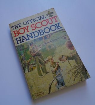 Boy Scouts Of America The Official Boy Scout Handbook 1979 (please See Photos)