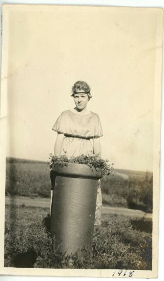 1918 Photo Ia Iowa Sac City Pretty Girl Elma Hawks Corderman Farm Pipe Planter