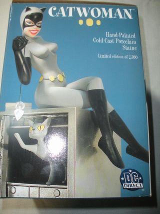Dc Direct Catwoman Hand - Painted Cold - Cast Porcelain Statue Limited Edition