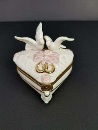 Lenox Our Special Day Heart Doves Sculpture Porcelain Wedding Rings Trinket Box