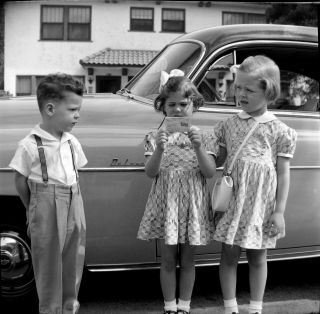 Sq380 Photo Negative 2 1/4 " 1950s ? Cute Kids In Front Of Classic Car
