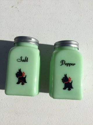 Jadite Green Scotty Scottie Dog Salt And Pepper Shakers