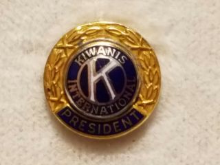 Vintage Kiwanis International President Pinback 1/10 - 10k Gf - Final Listing