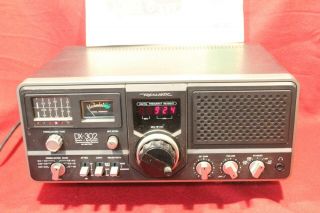 Vintage Realistic Dx - 302 Quartz Synthesized Communications Receiver From Japan