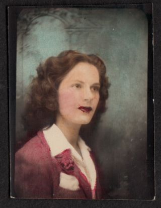 Sloppy Hot Red Lips Intoxicating Beauty Woman 1930s Tinted Photobooth Photo
