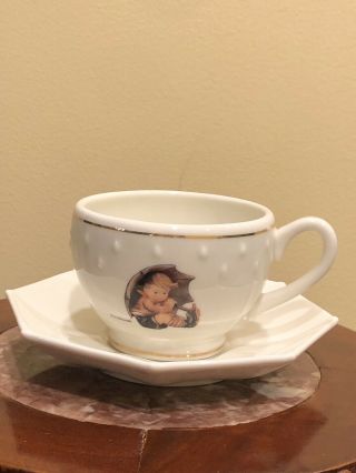M.  J.  Hummel Danbury " Umbrella Boy & Girl " 3 Porcelain Tea Cups & Saucers