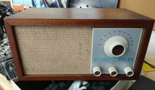 Vintage Klh Model Twenty One 21 Fm Table Radio Walnut Cabinet