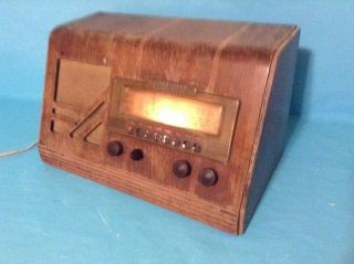 Philco Sw Bc Model 39 - 25 Art Deco Radio From 1939 For Restoration Or Parts