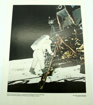 Nasa Apollo 11 Lithograph: Buzz Aldrin Stepping Onto The Moon (69 - Hc - 680)