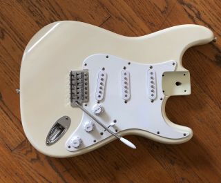 2000s Fender Squier Affinity Stratocaster Vintage 60s Olympic White Loaded Body