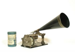 C.  1906 Columbia Q Cylinder Phonograph Complete &