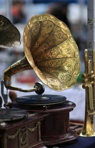 Collectible Victrola Old Quality Antique Home Decor Gramophone Phonograph Hb 08