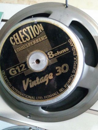 Celestion 12 " Vintage 30 G12 - 8 Ohm