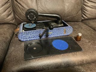 Thorens Excelda Portable Hand Crank Phonograph - Switzerland 1935